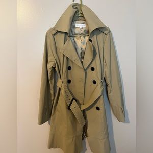 Belted Trench Coat w/Ruffle bottom (L) NY&CO